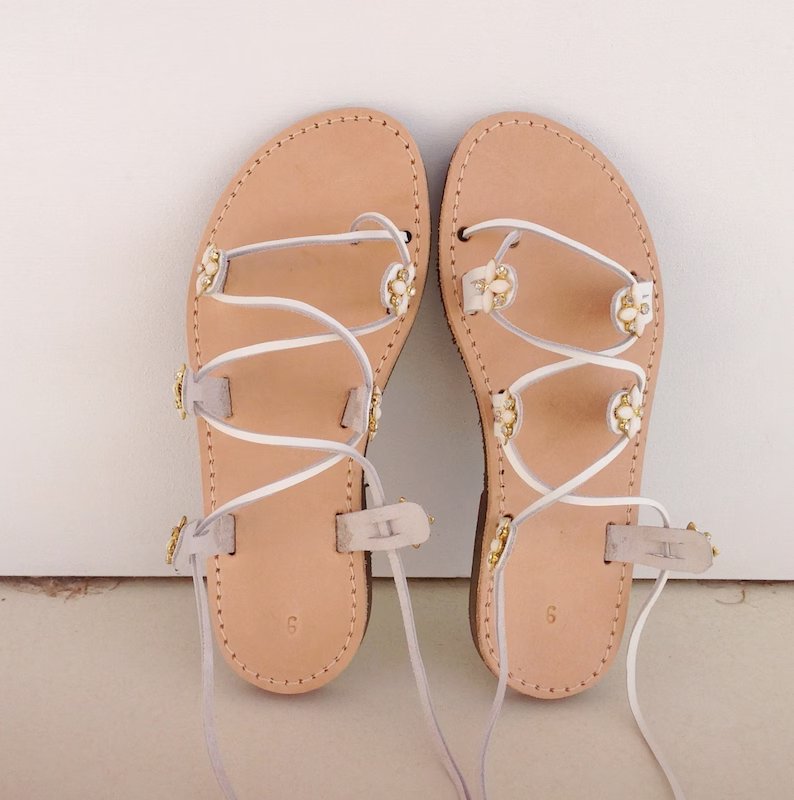Sandalias de boda de playa de gladiador blanco