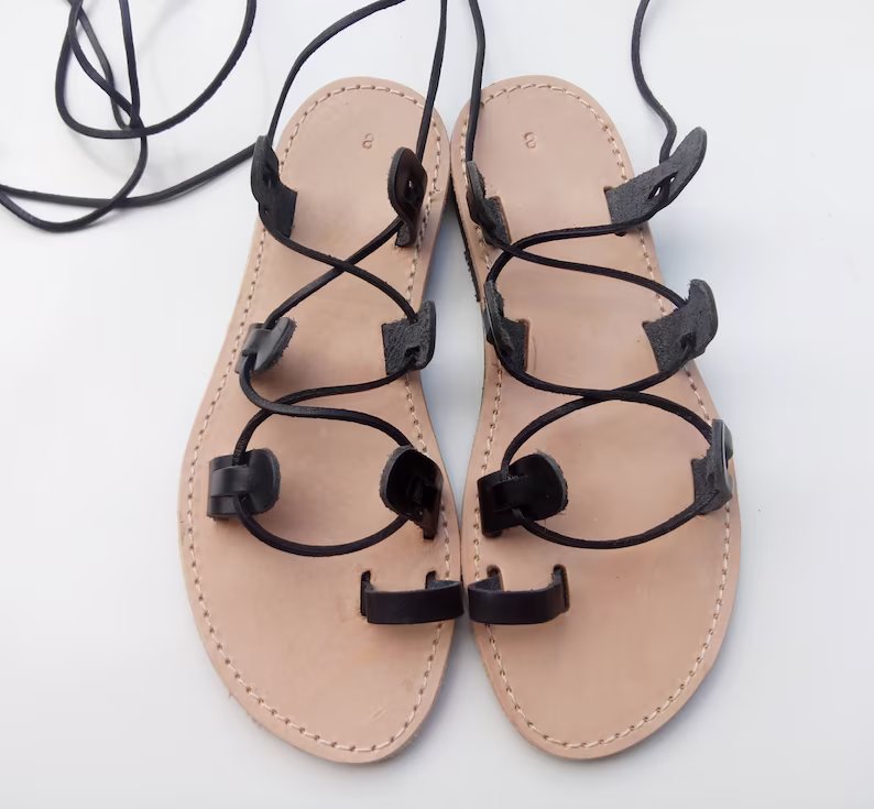 Black toe ring Gladiator Sandals