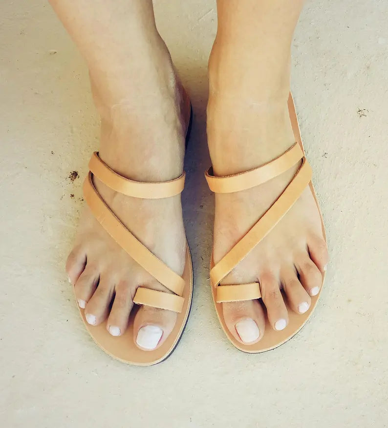 Womens leather sandals with straps