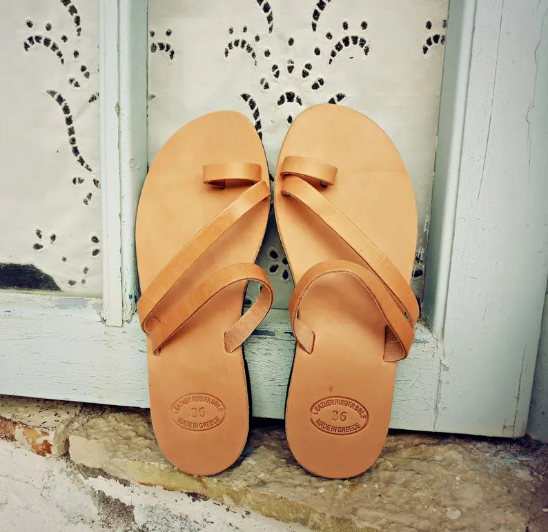 Womens leather sandals with straps