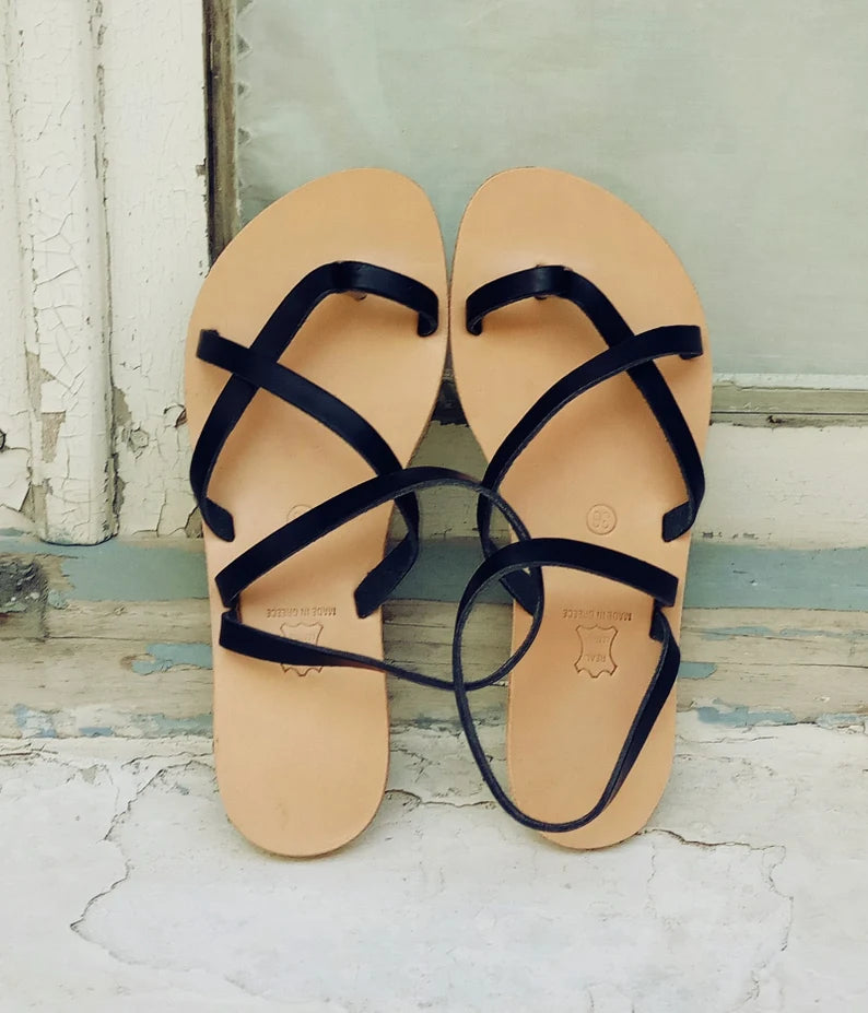 Leather sandals for women
