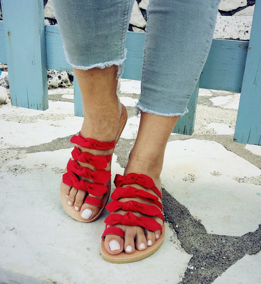 Bow leather sandals