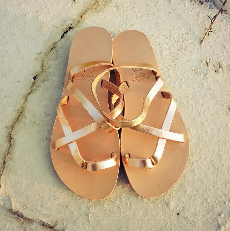 Leather sandals for women