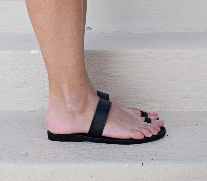 Ring Toe Sandals