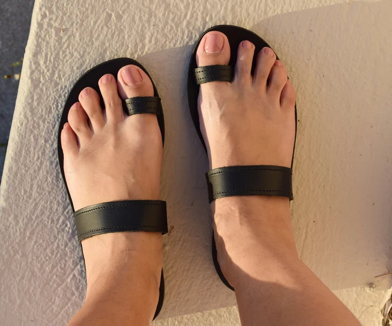 Ring Toe Sandals