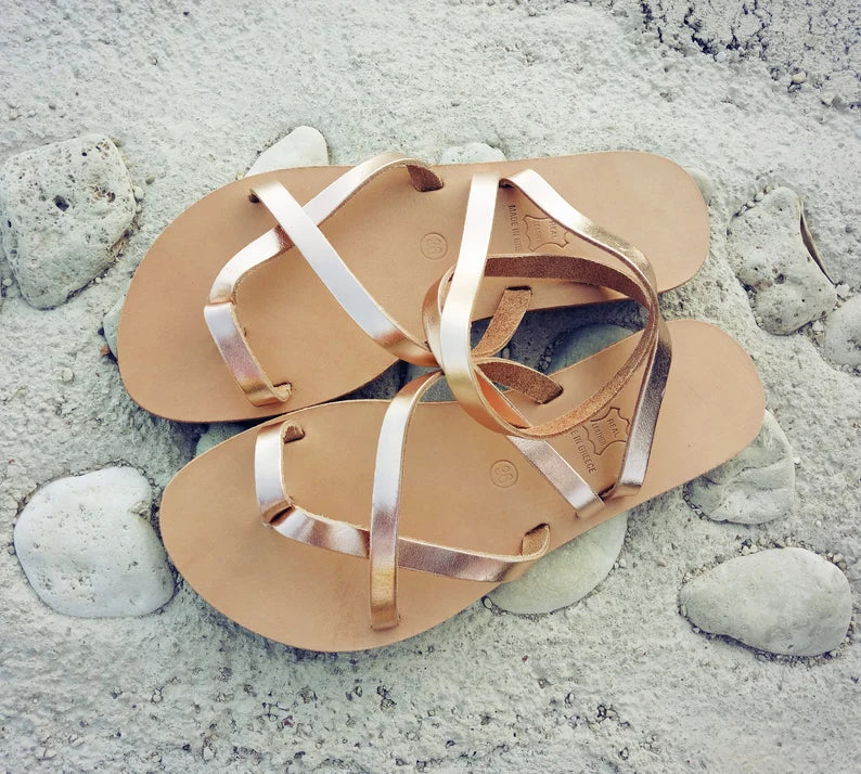 Leather sandals for women