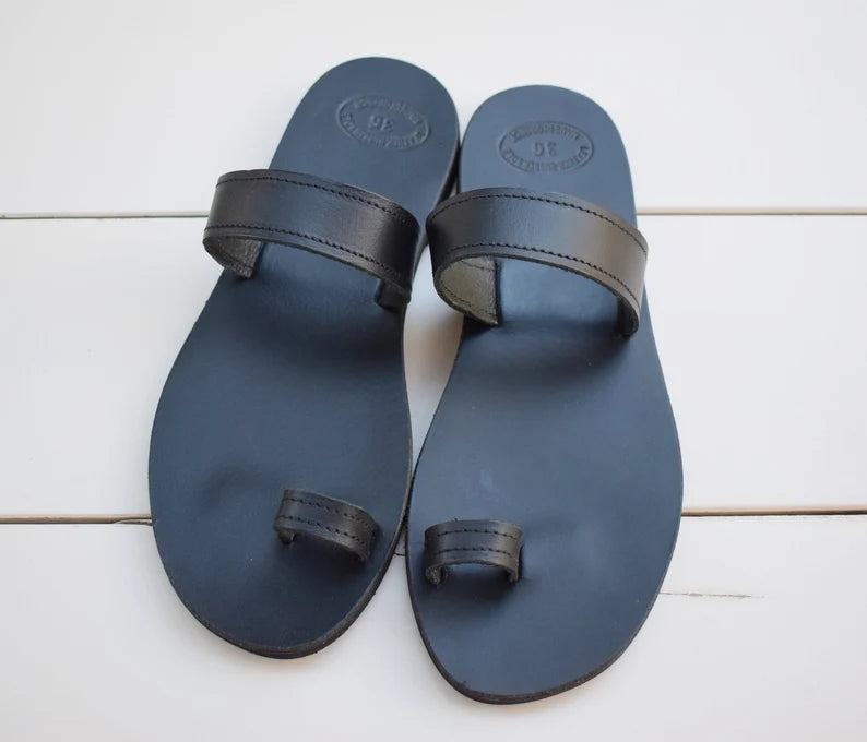Ring Toe Sandals