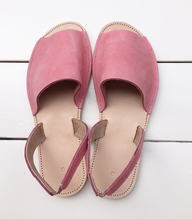 Peep toe sandals