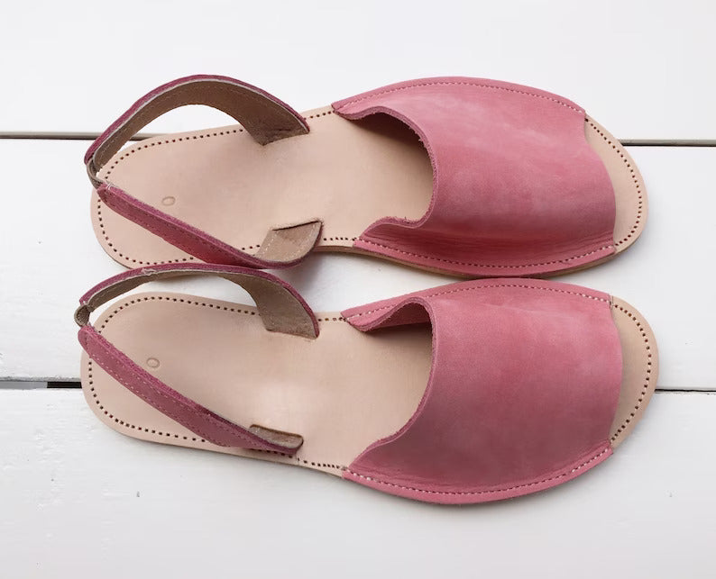 Peep toe sandals