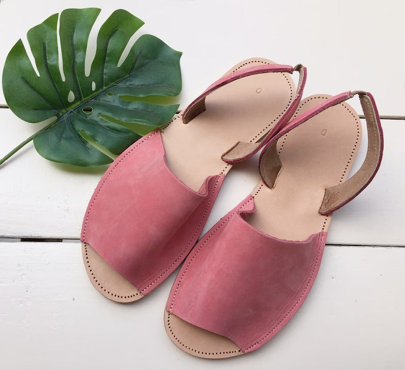 Peep toe sandals