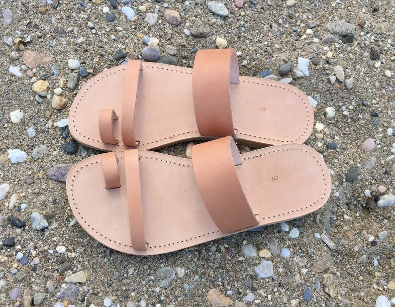 Classic ring toe sandals
