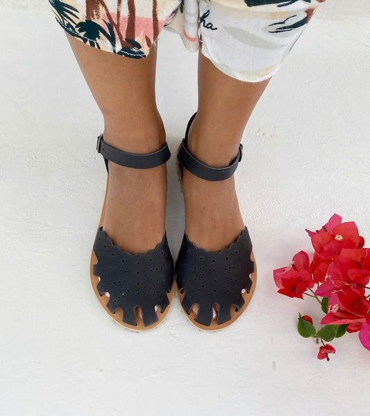 Vibram closed bareefoot sandals