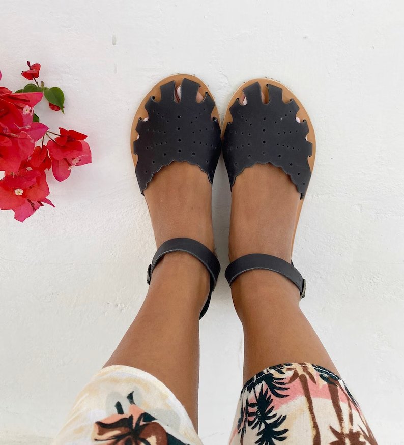 Vibram closed bareefoot sandals