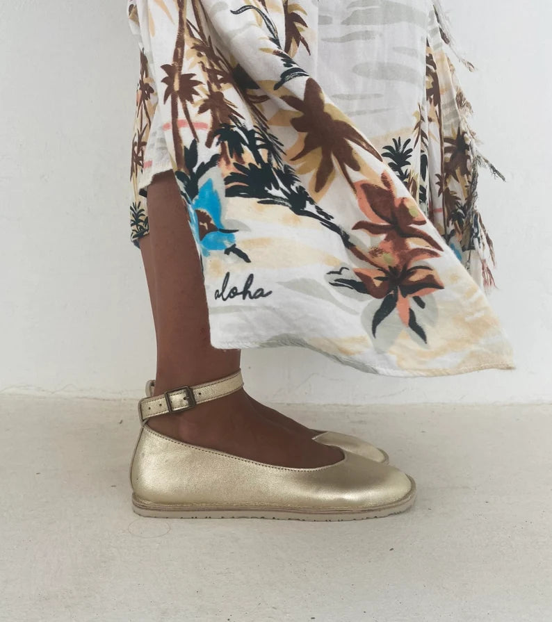 Flexible barefoot ballerinas