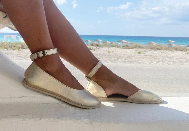 Flexible barefoot ballerinas