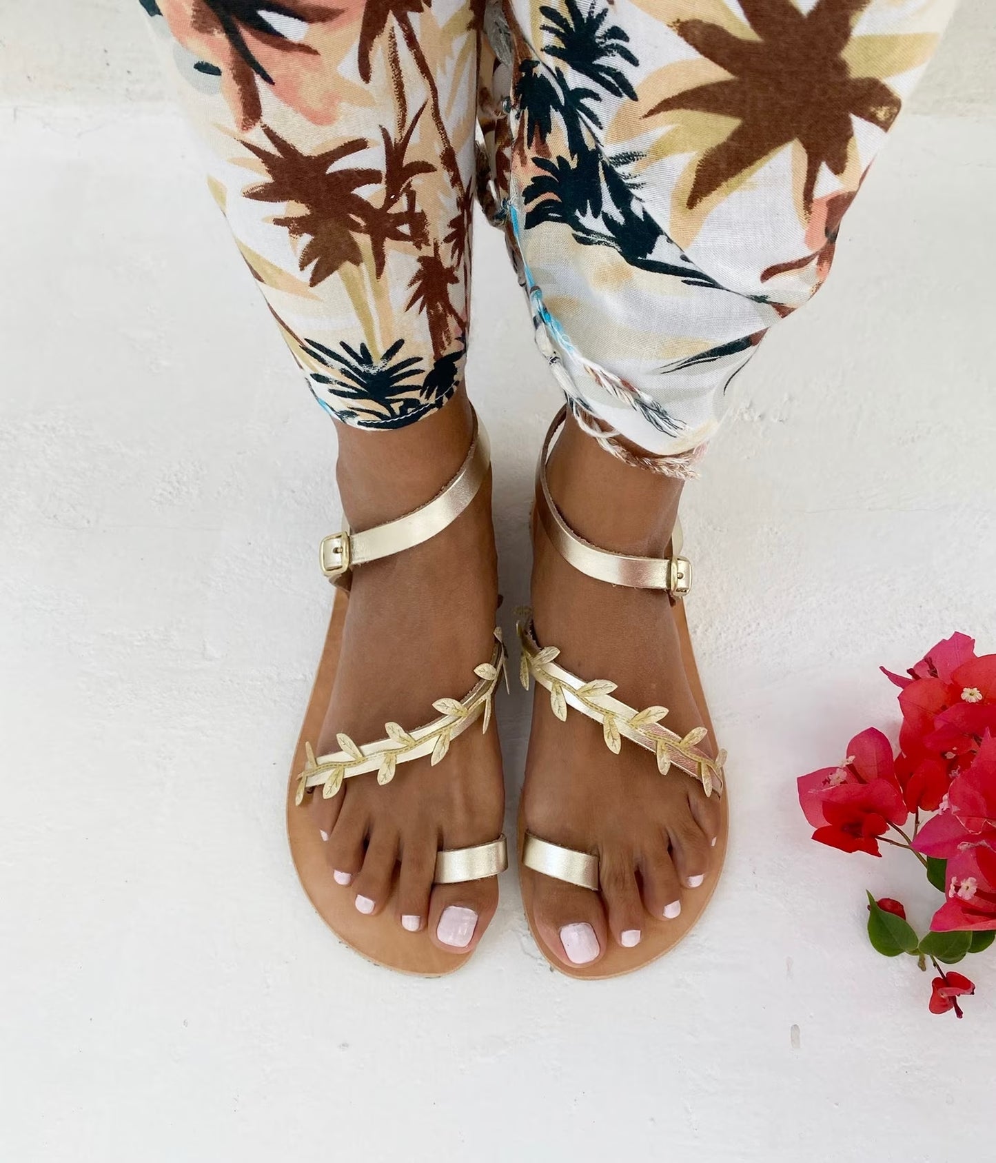 Barefoot vibram sole sandals with leaves
