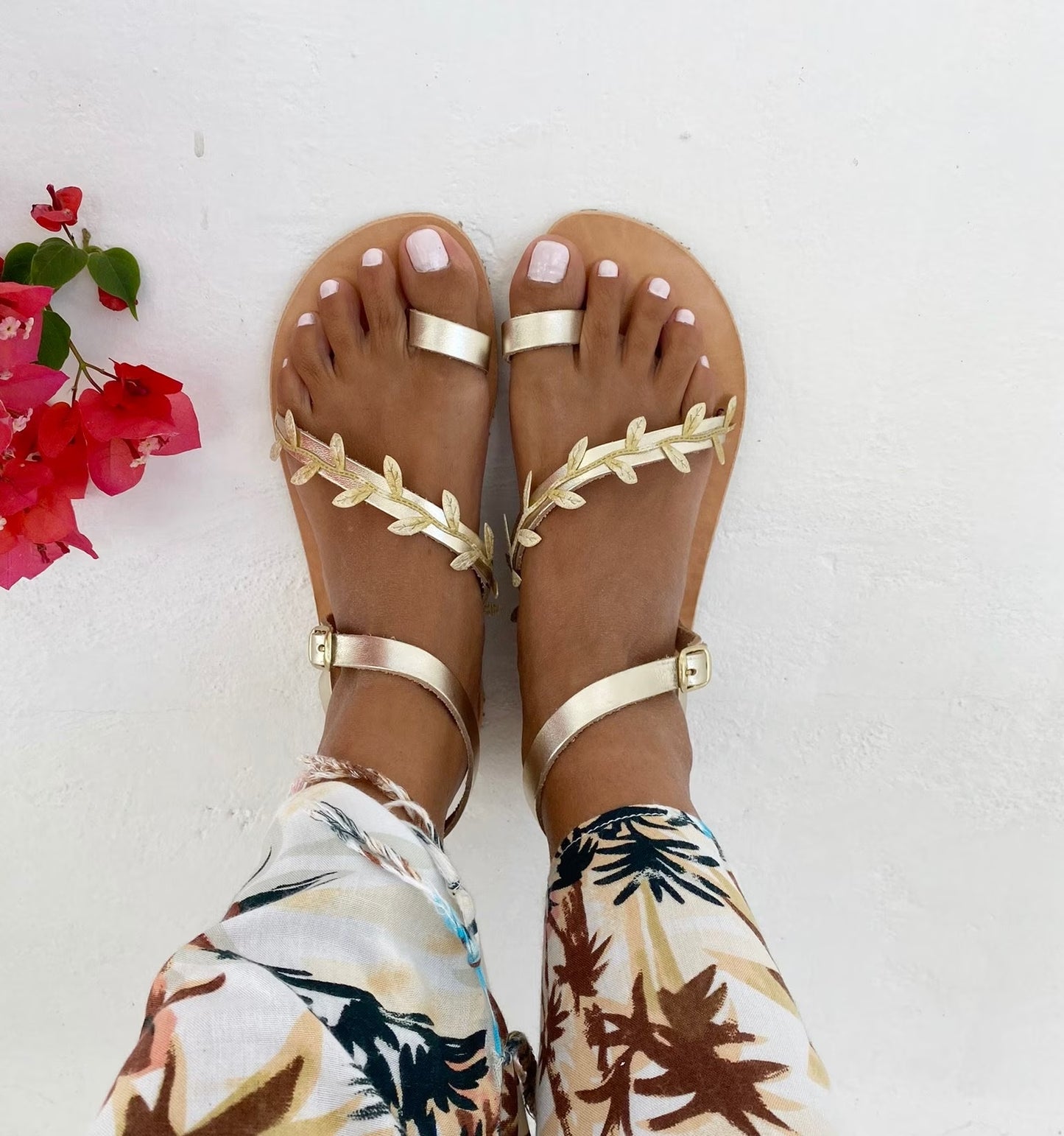 Barefoot vibram sole sandals with leaves